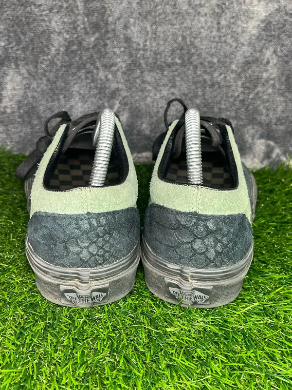 Vans x Harry Potter Low Top Sneakers Green Black | Men’s 7 Women’s 8.5 - Image 4