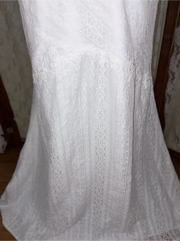 Gorgeous New Galina by David’s Bridal Crochet Lace Slip Wedding Gown - Image 5