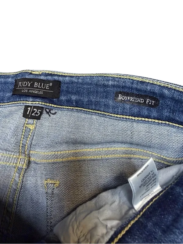 ✨Judy Blue‎ Boyfriend Fit Distressed Wash Jeans Size 1/25✨ - Image 3