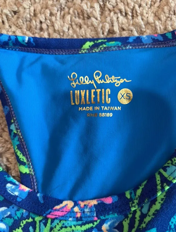 Lilly Pulitzer Top Athletic - Image 3
