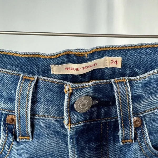Levi's Wedgie Straight Fit Jeans in Unstoppable Wear Dark Wash‎ Size 24 - Image 9