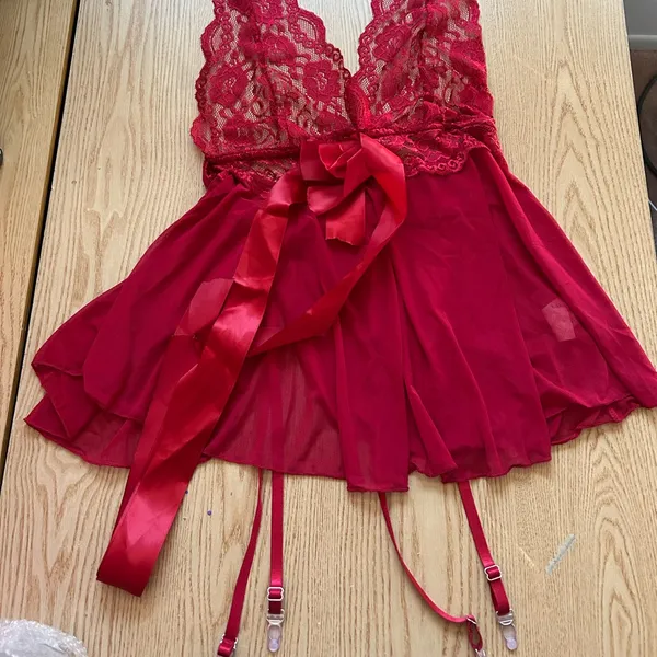 Women's Elegant Lacey Burgundy/Red Lingerie Babydoll w/Garters size Medium/Large - Image 2