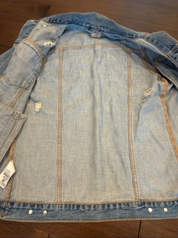 Gap 1969 Light Wash Distressed Denim Jacket Size Small - C65-002 - Image 5