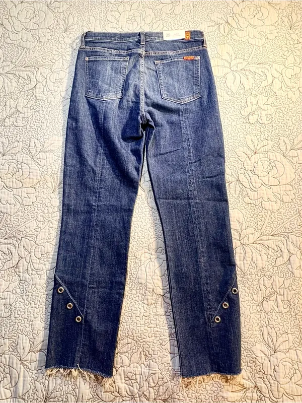 💥NWT 7 For All Mankind Edie High Rise Crop Straight Jeans Grommet Raw Hem~29🧡 - Image 4