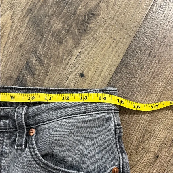 Levi's 501 Jeans Women 28x30 Grey Denim Original Fit Button Fly Stretch 5 Pocket - Image 6