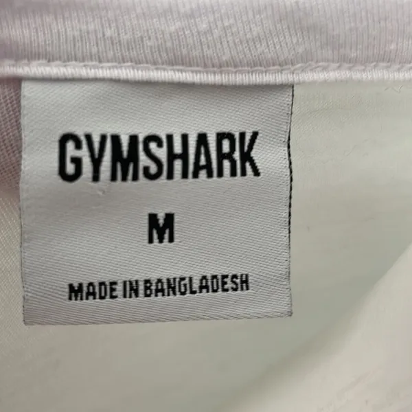 𝅺GYMSHARK Essential T-Shirt in White size Medium - Image 4