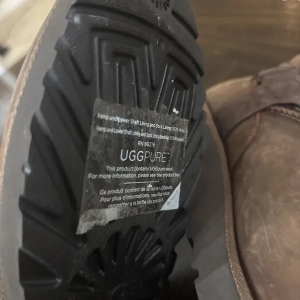 UGG NEW Sz 7 Maddox Leather Moto Boots Treadlite Water Resistant wool Lined - Image 8