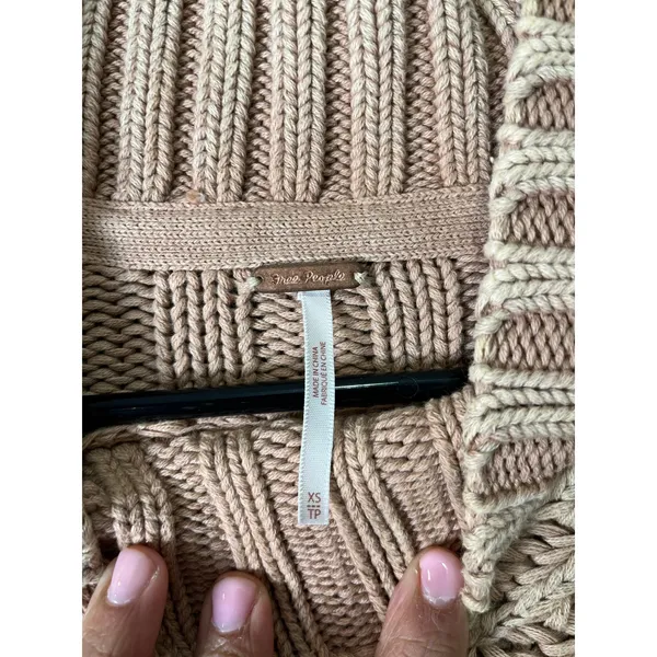 Free People Sweatheart Sweater Size XS Chunky Cable Knit Boho Soft Girl XS Brown - Image 4