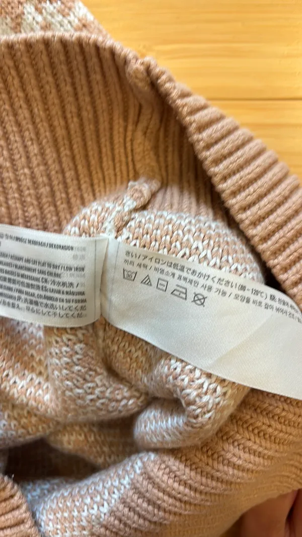 Abercrombie & Fitch Sweater Dress - Image 4