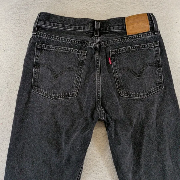 Levis Premium Wedgie‎ Straight Jeans Black Distressed Raw Hem 28x28 34964-0146 - Image 9