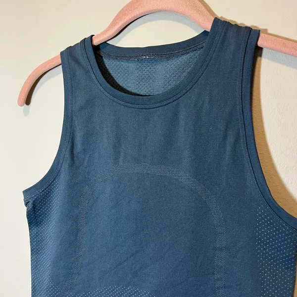 Lululemon Swiftly Tech‎ High-Neck Tank Top 2.0 Race Length Blue Slate Size 2 - Image 2