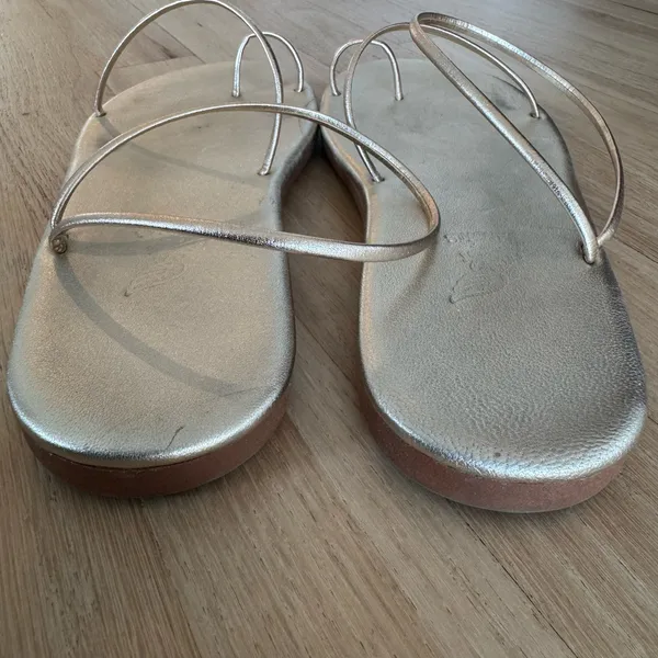 Ancient Greek Sandals Kansiz Metallic Toe-Loop Sandals 37 Platinum - Image 4