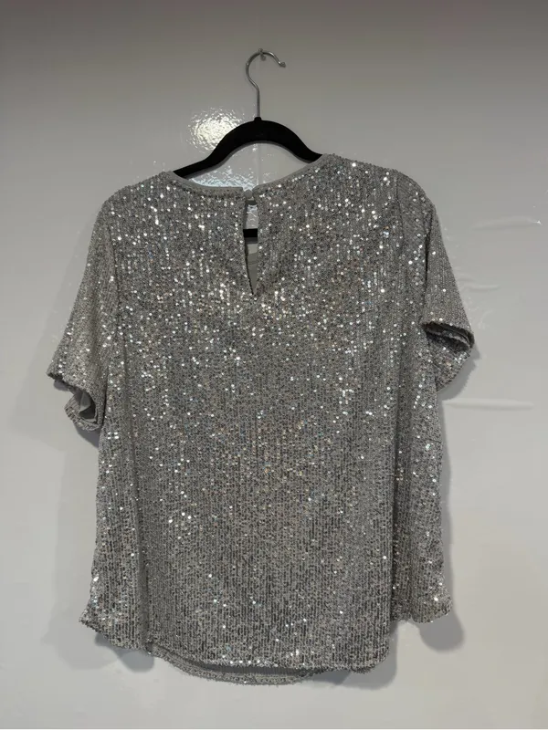 Torrid Silver Sequin Short Sleeve Top NWT - Image 3