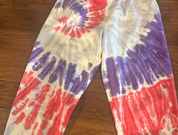 Aritzia TNA cozy AF sweatpants colors: pink, purple, and white tie-dye size: L flaws: a couple small stains pictured (would probably be easy to get out, i haven’t tried) #aritzia #tiedye #loungewear #cozy #trendin - Image 2