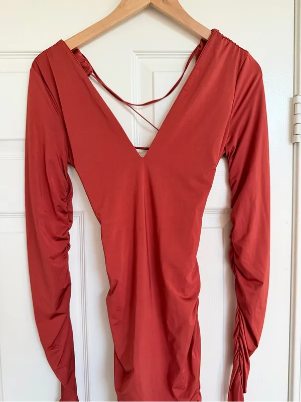 Tiger Mist NWT Rust Orange / Brown Mini Dress Ruched Open Back L - Image 4