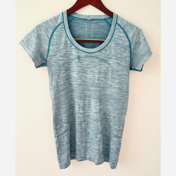Lululemon Women's Swiftly Tech Short Sleeve‎ Scoop Heathered Tofino Teal Sz 8 - Image 4