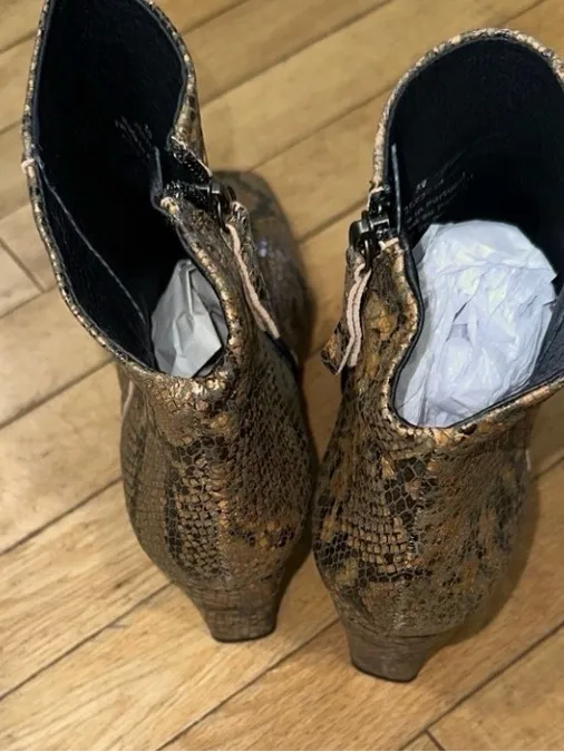 Free People Snake Print Leather Ankle Boots Size 39 US 8.5–9 - Image 4