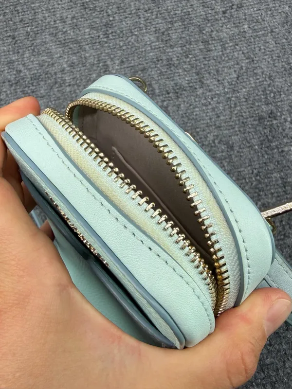 KATE SPADE Zeezee North South Phone Crossbody Light Blue Pebble Leather - Image 7