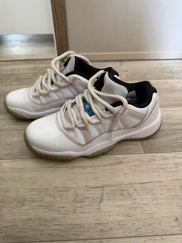 Jordan 11 Retro Low 'Legend Blue' - Image 8