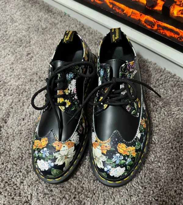 Dr Martens Women's 3989 Darcy Floral Oxford Black - Image 5