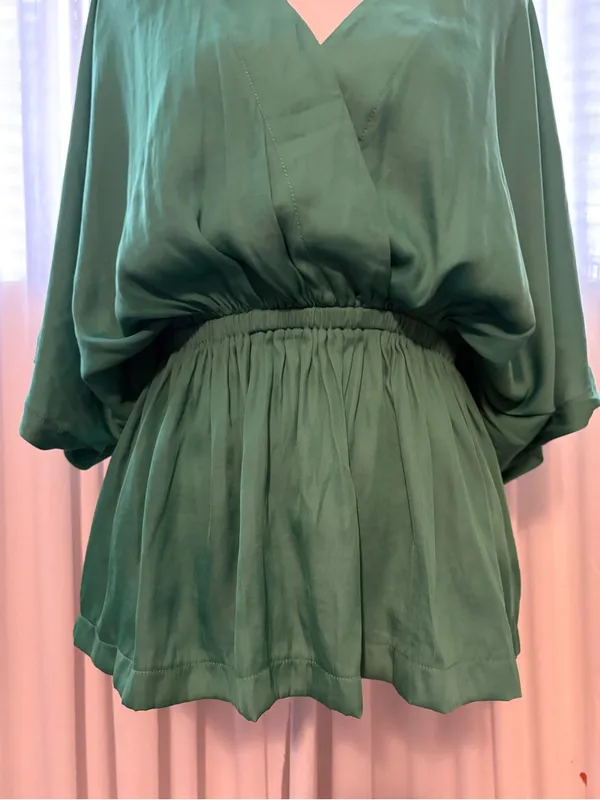 🆕 bohme V-Neck Kimono Style Satin Top Emerald Green Size S - Image 6