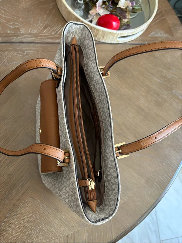 Michael Kors Cream Signature Tote with Brown Trim and Front Pocket - Image 4