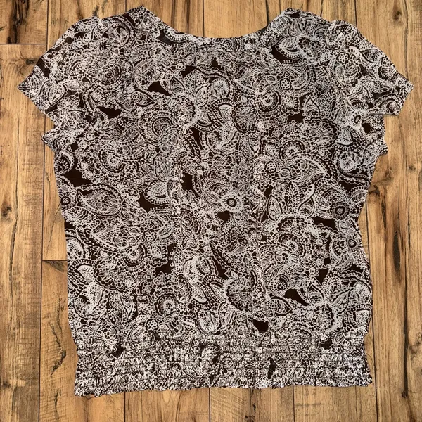 Apt. 9 Floral blouse - Image 4