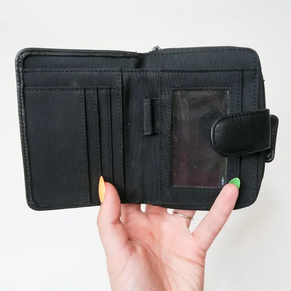 Vintage 90s Black Leather Wallet - Image 5