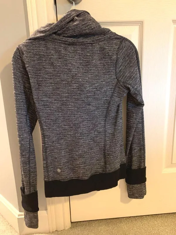 Lululemon Jacket - Image 4