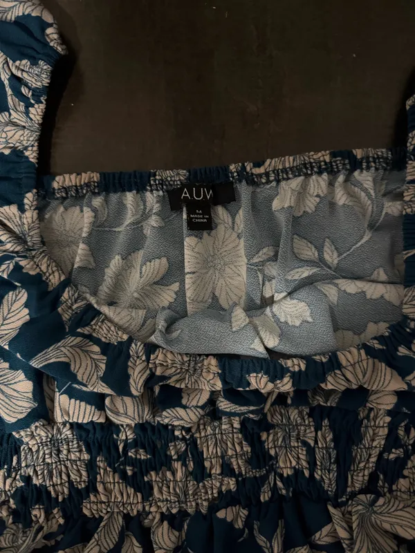 AUW Floral Navy Top with Lace Trim on Mid-Sleeves - Image 3