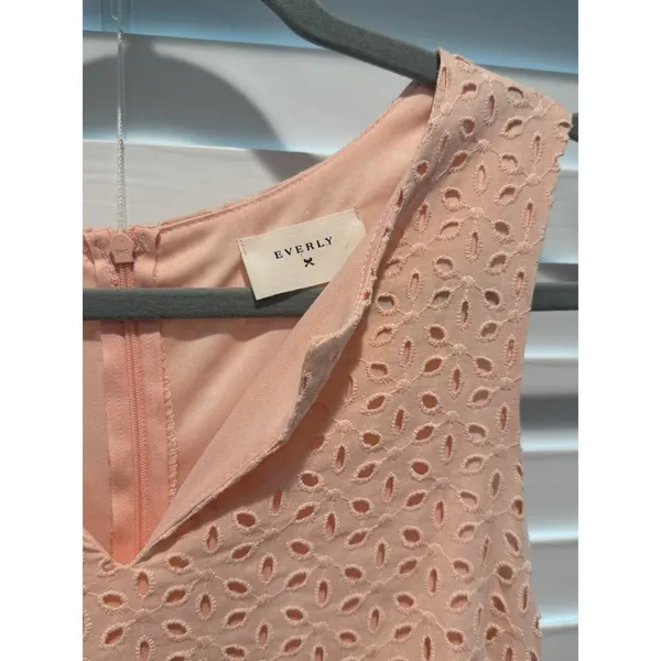 Everly Feminine Floral Eyelet‎ Detail Coral Light Pink Spring Sun Dress Size M - Image 5