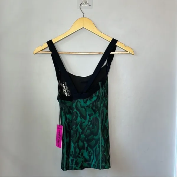 NWT Pam & Gela Tank Top Green Ocelot - Image 4