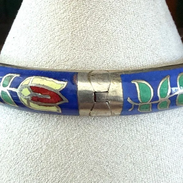 Vintage Thailand Cloisonné Floral Bangle Bracelet Blue Enamel Hinged - Image 4