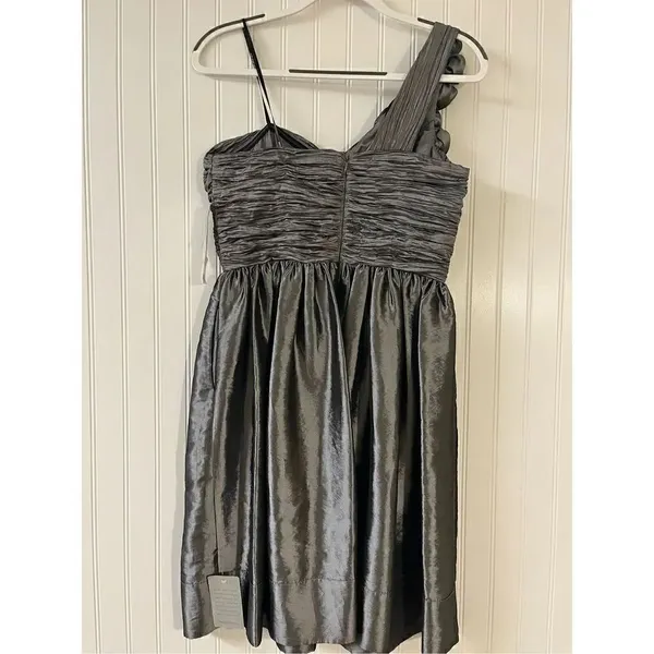 Maggy London formal gray size 8 NWT - Image 3