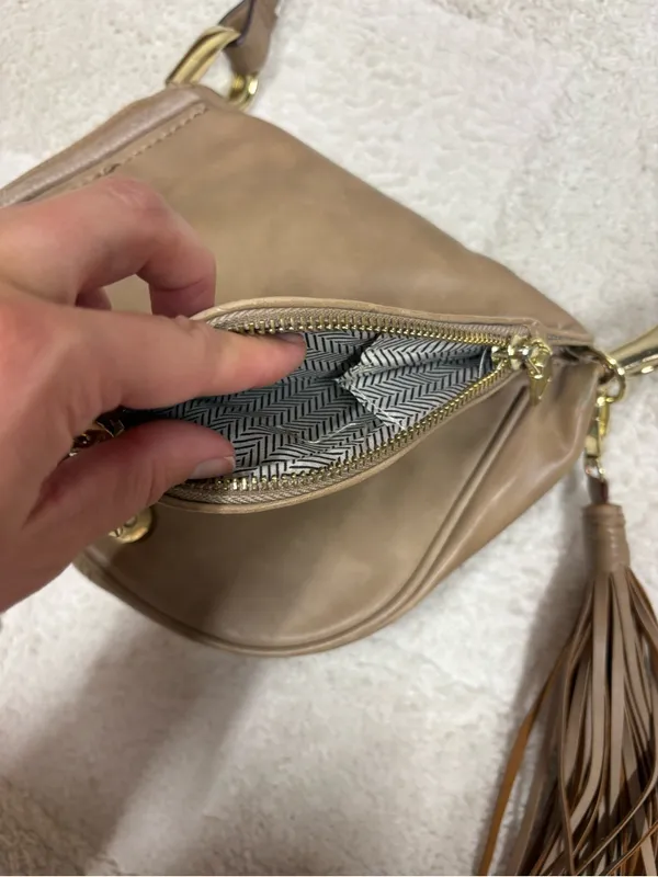 Steve Madden Tan Crossbody Bag with Tassel - Image 2