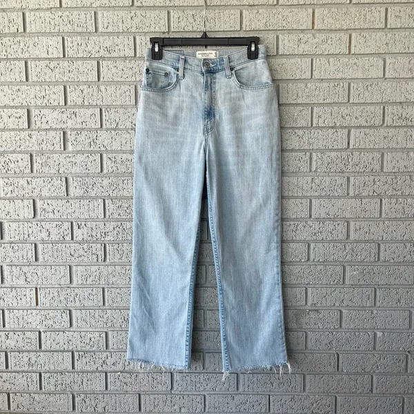 Abercrombie & Fitch Curve Love 90’s Straight Ultra High Rise Jeans Size 25 - Image 2
