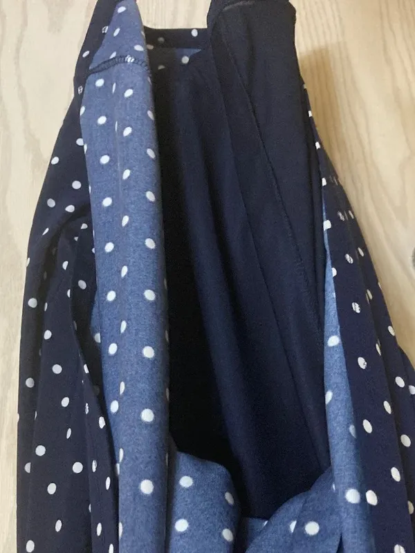 Anne Klein women's size 4 navy blue and white polka dot sleeveless dress - Image 4