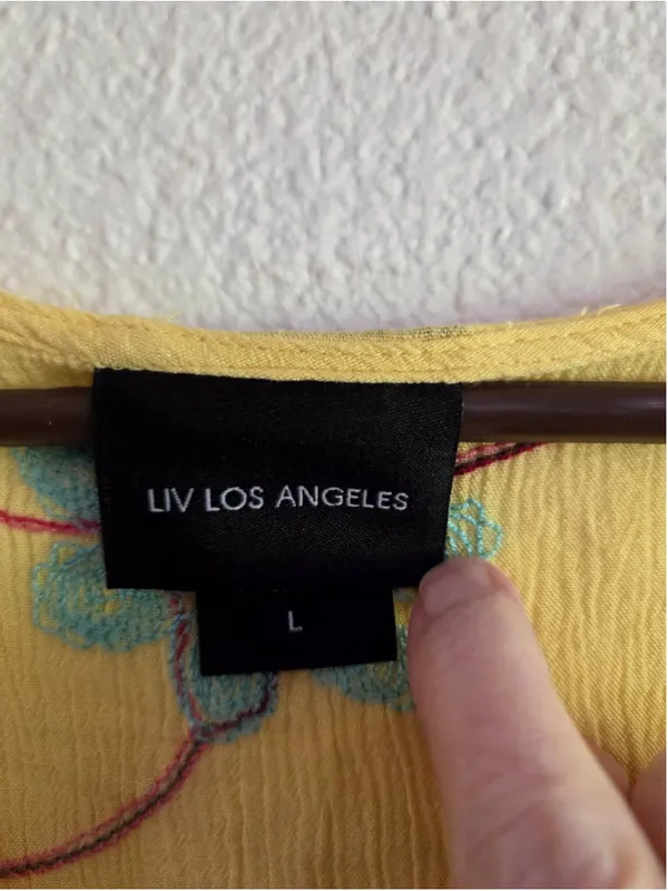 Live Los Angeles Women’s L Yellow Embroidered Floral Button Front Blouse - Image 3