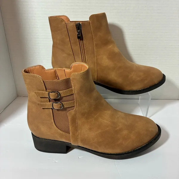 Tan Ankle Bootie Boots Size 9.5 - Image 2
