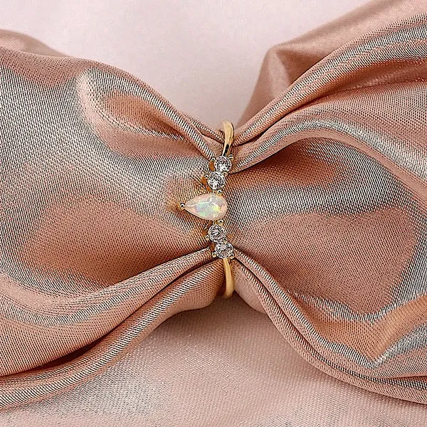 NEW Beautiful Chevron Opal Ring,‎ Pretty Pearl Ring, Size 6 - Image 4