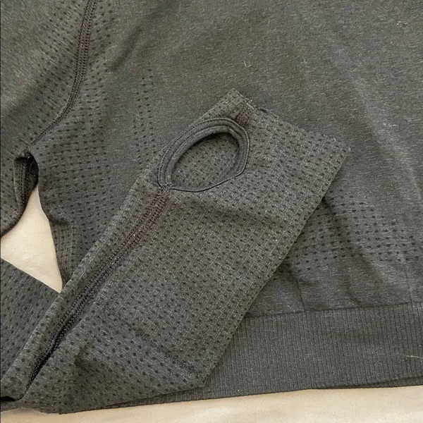 Gymshark Cropped Long Sleeve Running Top - Image 3