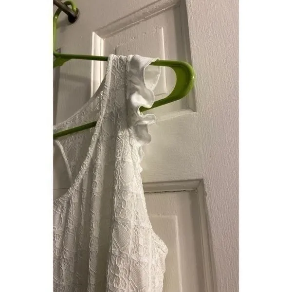 Torrid white tank lace top size 0 - Image 3