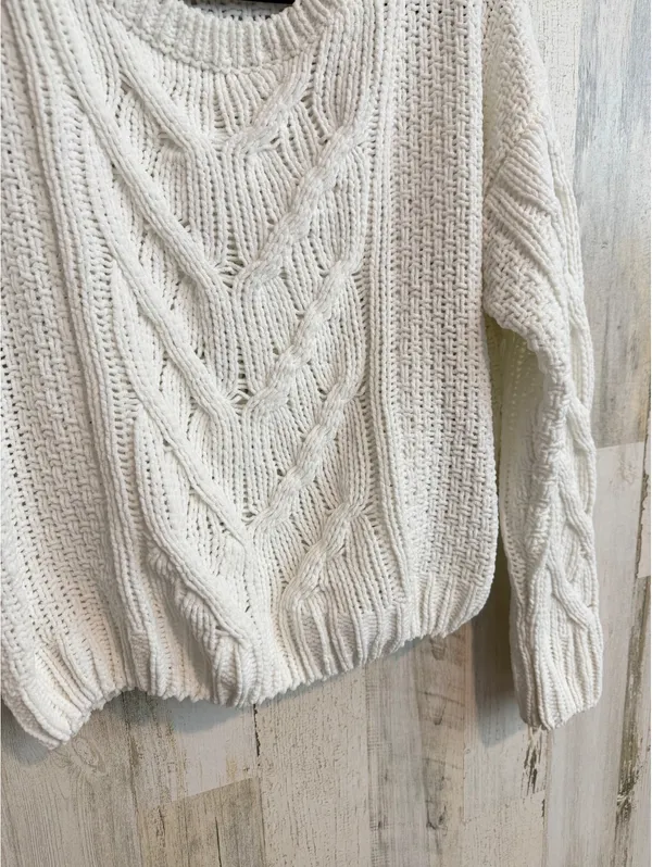 Aeropostale Women’s Medium White Chenille Cable Knit Sweater - Image 8
