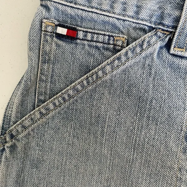 Tommy Hilfiger Vintage 1990's Cargo Denim Shorts Light Blue 100% Cotton Size 6 - Image 5