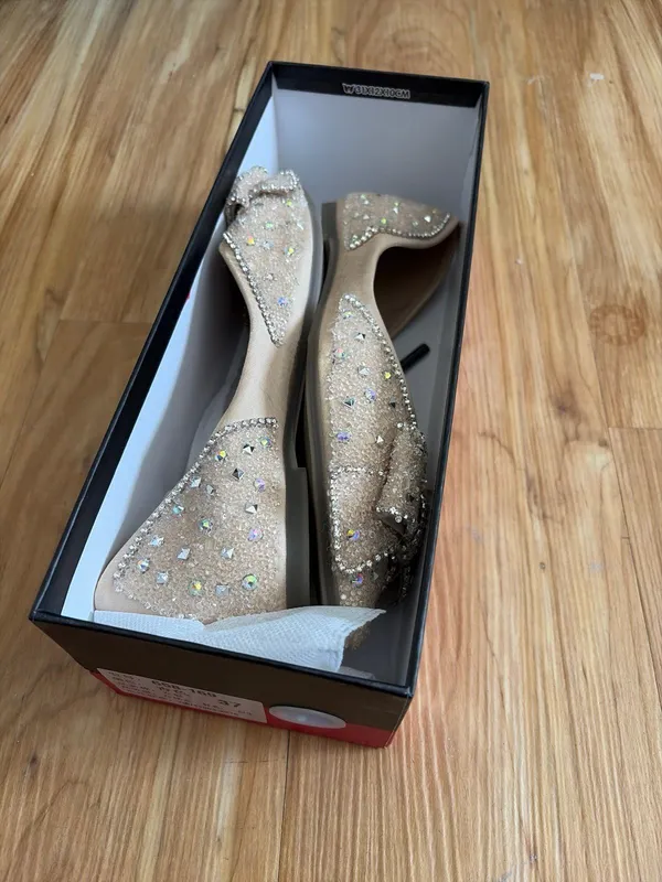 sparkly pointed-toe flat shoes featuring an elegant rhinestone-embellished bow - Image 5