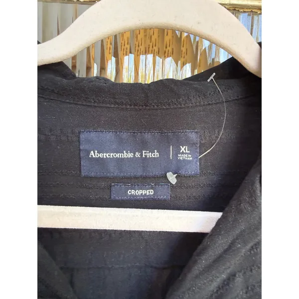 Abercrombie & Fitch Black Linen Blend Cropped Short Sleeve Button Up Size XL - Image 3