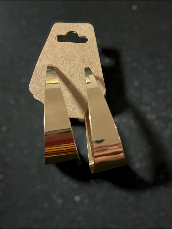 chunky gold tone wide-band mirror hoop curved drop geometric earrings - Image 2