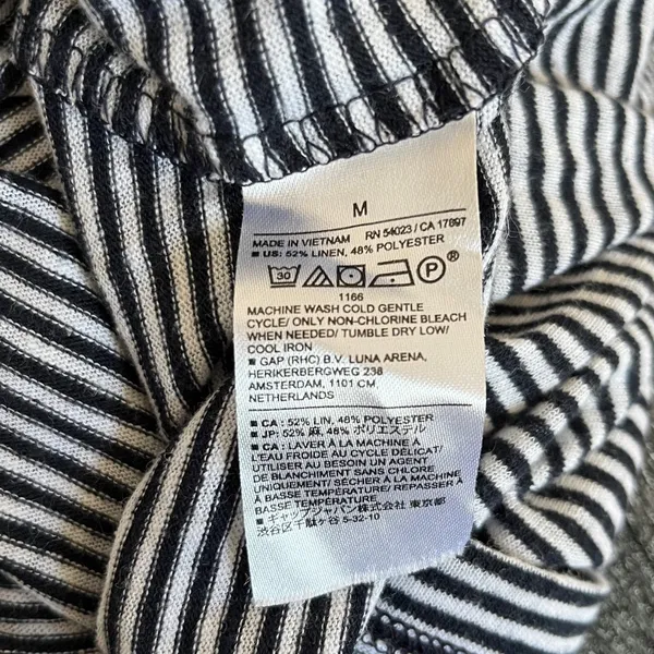 Banana Republic Linen Blend Tee - Image 4