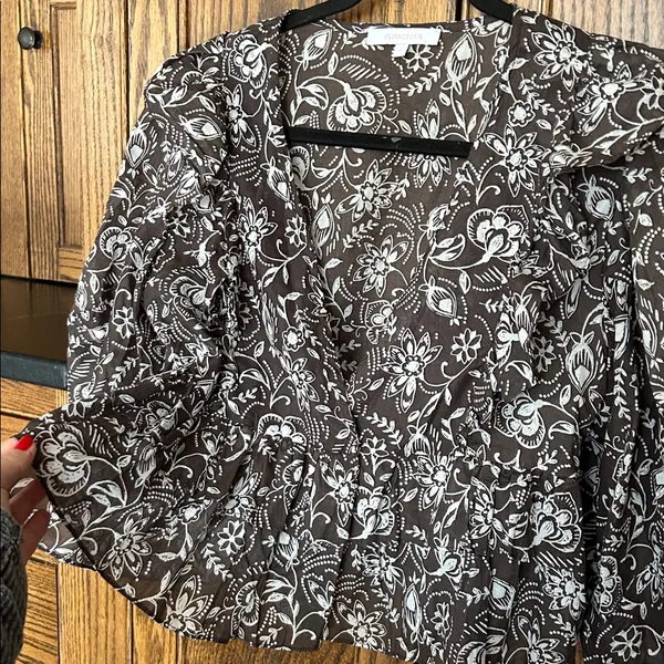Olivaceous Floral Ruffle Crop Top Dainty Shirt Chocolate Brown Holiday‎ Large - Image 4