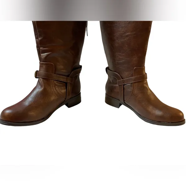 SODA Brown Knee High Faux Leather Rear Lacing Boots NIB - Size 6 - Image 8
